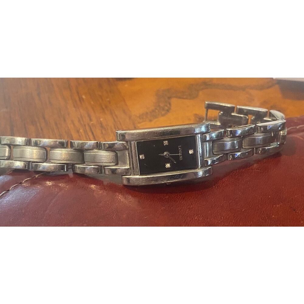 Woman's VTG Lorus Silver Tone Watch with Link Band, Diamond Accents